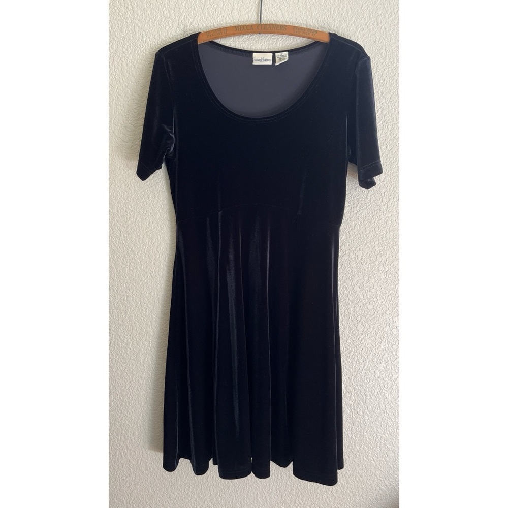 Vintage Hillard and Hansen Black Velvet Dress Women’s Size Medium